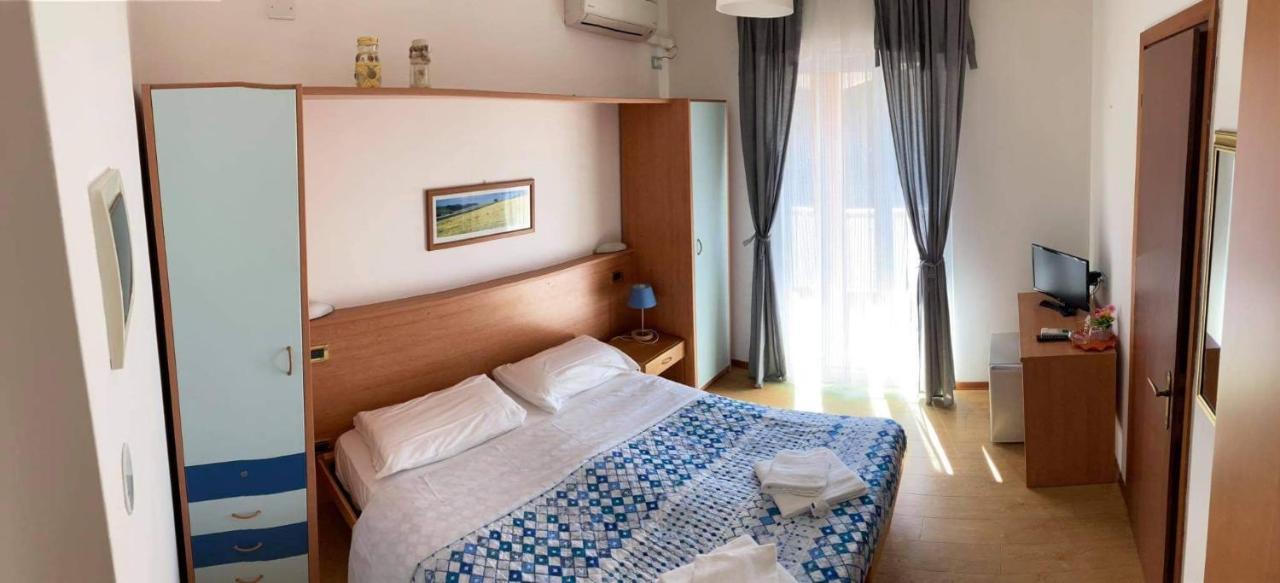 Albergo Al Sole グラード エクステリア 写真